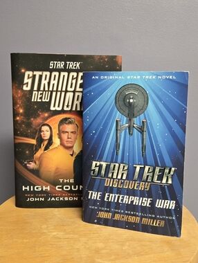 Star Trek Discovery & Strange New Worlds Book Package